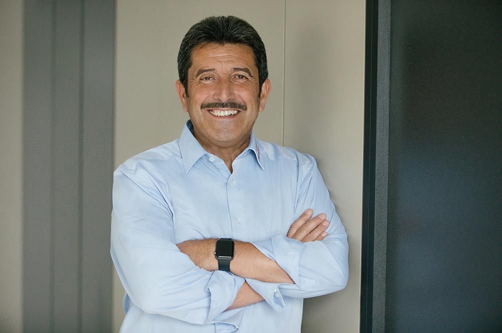 Elektrikermeister J. Antonio Manzanares aus Obertshausen bei Frankfurt